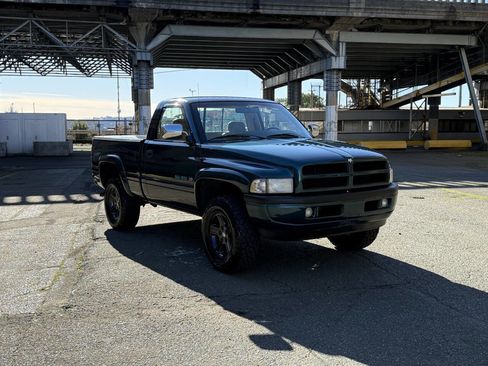 Used 1997 Dodge Ram 1500 Truck 4x4 Regular Cab image 14
