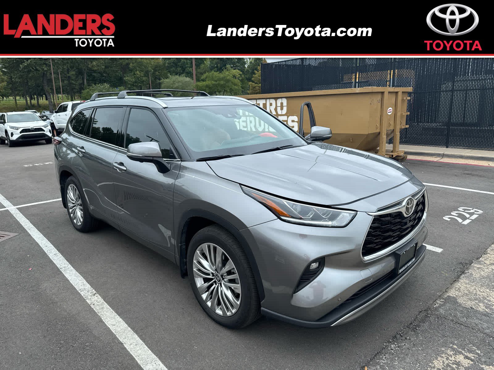 Used 2026 Toyota Highlander Platinum AWD/4WD image 1