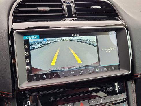 Used 2017 Jaguar F-PACE S image 25