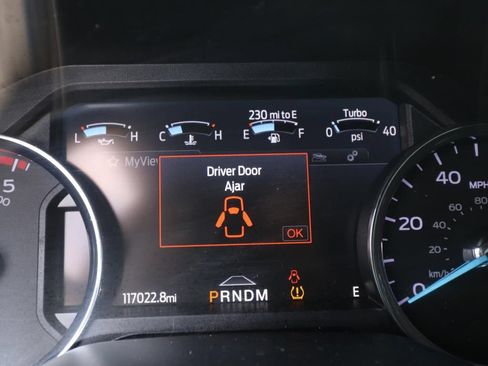 Used 2021 Ford F350 Lariat w/ Lariat Ultimate Package AWD/4WD image 19