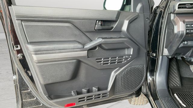 Used 2024 Toyota Tacoma SR5 AWD/4WD image 19