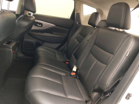 Used 2020 Nissan Murano SV w/ Premium Package image 18