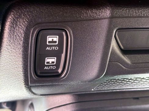 New 2026 Jeep Wrangler Unlimited Rubicon AWD/4WD image 18