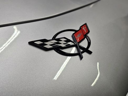 Used 2002 Chevrolet Corvette Coupe w/ Preferred Equipment Group2 image 7