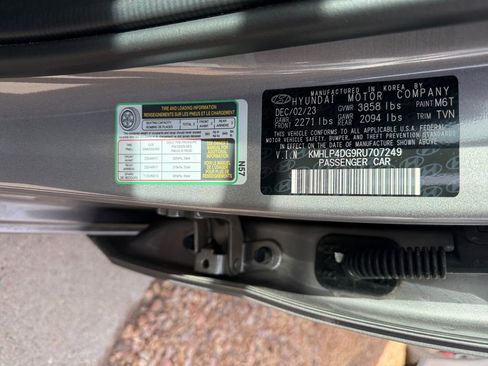 Used 2024 Hyundai Elantra Limited image 20