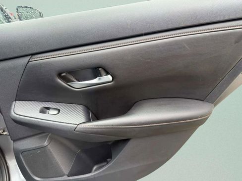 Used 2023 Nissan Sentra SR w/ Electronics Package image 11