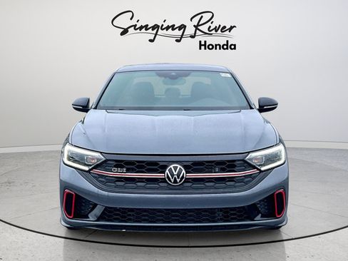 Used 2022 Volkswagen Jetta GLI Autobahn FWD image 2
