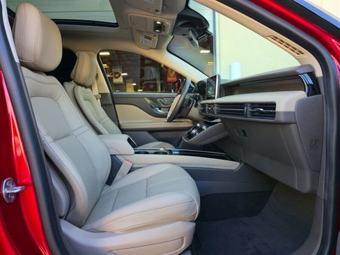 Used 2020 Lincoln Corsair Reserve w/ Equipment Group 201A FWD image 22