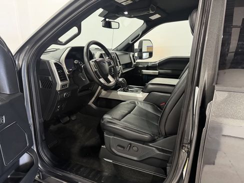 Used 2020 Ford F150 Lariat w/ Equipment Group 502A Luxury AWD/4WD image 16