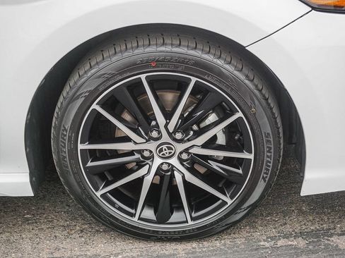 Used 2022 Toyota Camry SE w/ Carpet Mat Package (TMS) FWD image 10