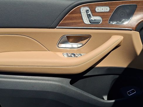 New 2026 Mercedes-Benz GLE 450 4MATIC image 8