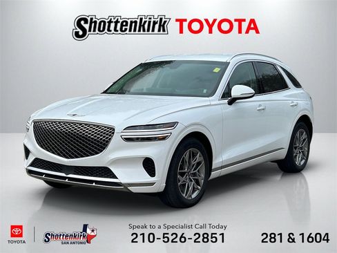 Used 2025 Genesis GV70 2.5T image 1