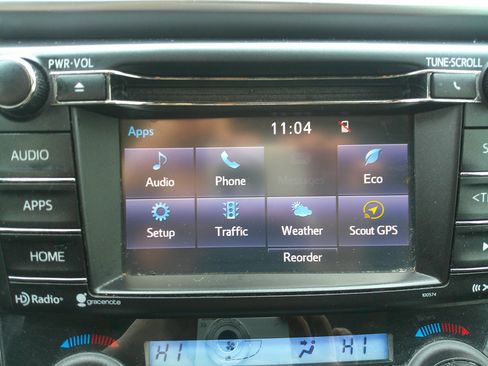 Used 2018 Toyota RAV4 XLE image 25