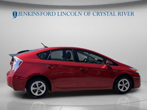 Used 2014 Toyota Prius Three FWD image 2