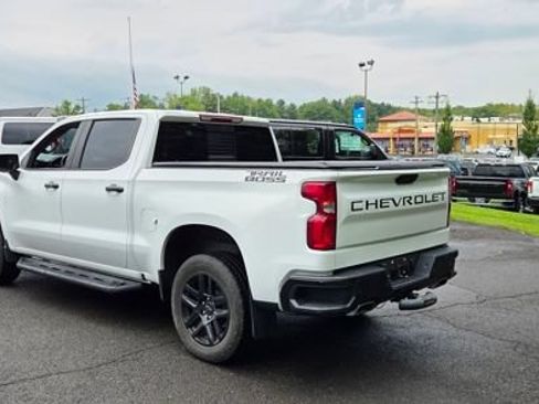 Used 2023 Chevrolet Silverado 1500 LT Trail Boss w/ LT Trail Boss Premium Package AWD/4WD image 6