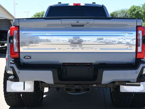 Used 2025 Ford F450 Platinum w/ Platinum Plus Package AWD/4WD image 6