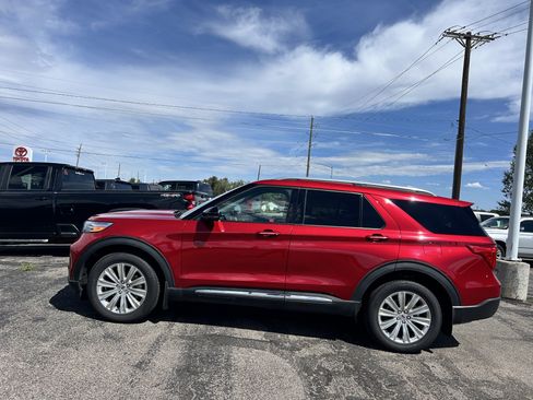 Used 2021 Ford Explorer Limited w/ Equipment Group 301A AWD/4WD image 3