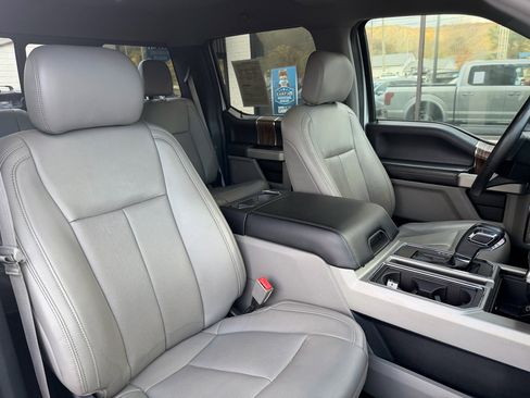 Used 2019 Ford F150 Lariat w/ Equipment Group 502A Luxury image 13