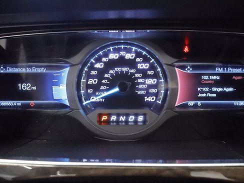 Used 2018 Ford Taurus Limited AWD/4WD image 27