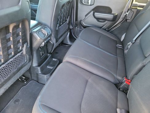 Used 2022 Jeep Wrangler Unlimited Rubicon 4xe w/ Cold Weather Group image 10