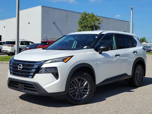 Certified 2024 Nissan Rogue S FWD image 33