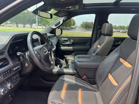 Used 2024 GMC Yukon XL AT4 w/ AT4 Premium Plus Package AWD/4WD image 20