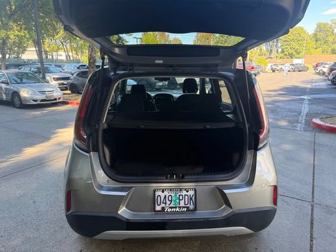Used 2023 Kia Soul EX FWD image 11