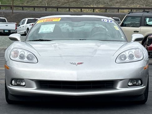 Used 2007 Chevrolet Corvette Coupe w/ Preferred Equipment Group image 9