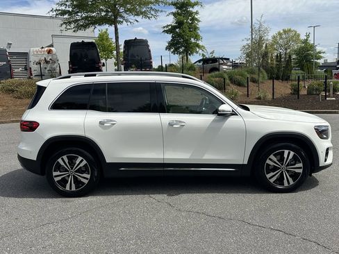 Certified 2025 Mercedes-Benz GLB 250 image 8