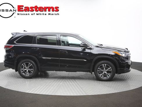 Used 2016 Toyota Highlander XLE AWD/4WD image 43