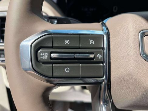 New 2026 GMC Yukon Denali w/ Sun & Power Step Package AWD/4WD image 27