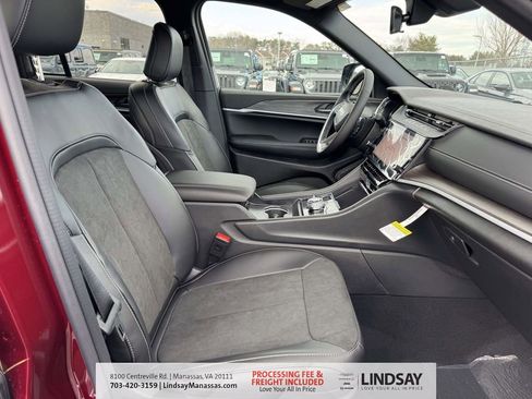 New 2026 Jeep Grand Cherokee Altitude AWD/4WD image 12