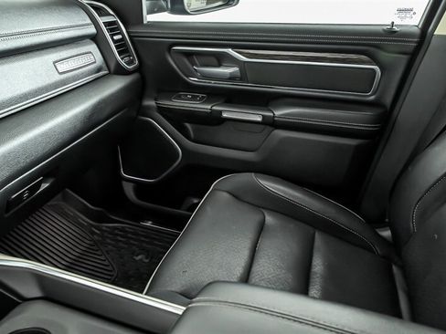 Used 2019 RAM 1500 Laramie AWD/4WD image 30