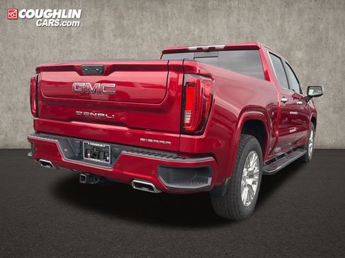 Used 2023 GMC Sierra 1500 Denali w/ Technology Package AWD/4WD image 7