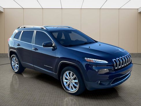 Used 2016 Jeep Cherokee Limited image 2