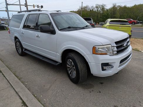 Used 2017 Ford Expedition EL XLT w/ Equipment Group 202A image 7