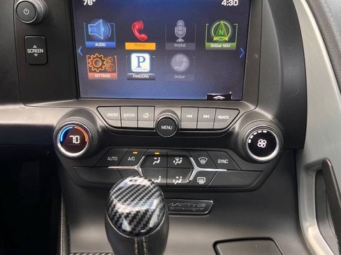Used 2014 Chevrolet Corvette Stingray Convertible RWD image 21