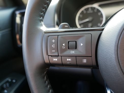 Certified 2023 Nissan Pathfinder SV AWD/4WD image 28