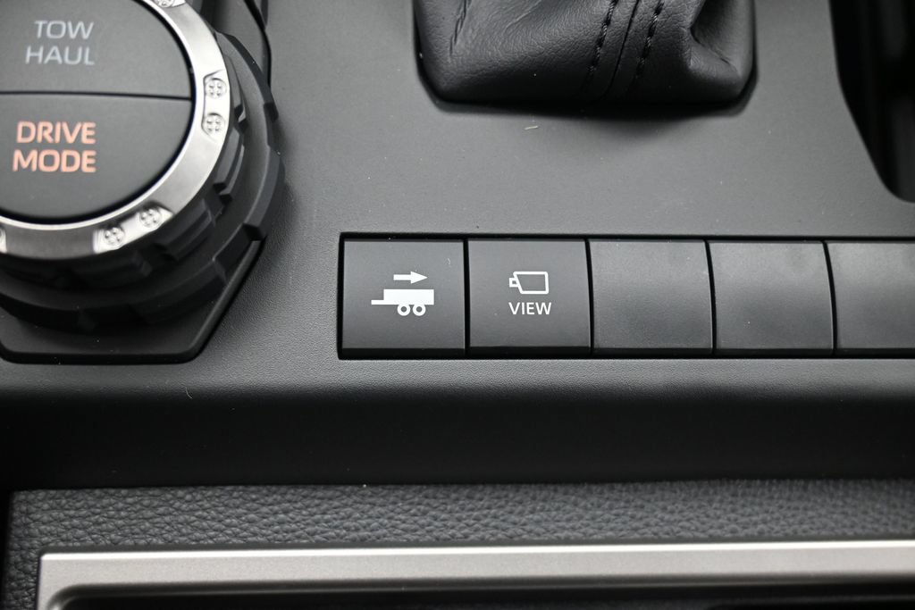 Certified 2026 Toyota 4Runner Platinum AWD/4WD image 27