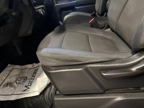 Used 2019 Chevrolet Silverado 1500 Custom w/ Custom Value Package image 16