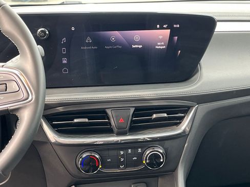 Used 2025 Buick Encore GX Preferred image 21