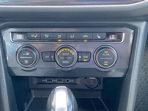 Used 2020 Volkswagen Tiguan SEL image 22