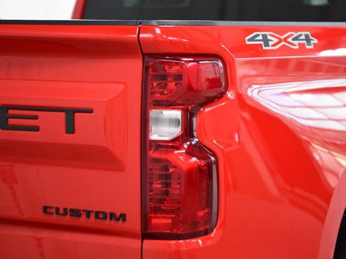 Used 2023 Chevrolet Silverado 1500 Custom AWD/4WD image 18