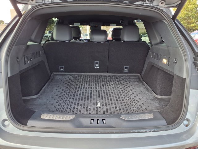 Certified 2025 Lincoln Nautilus Premier w/ Jet Appearance Package AWD/4WD image 25