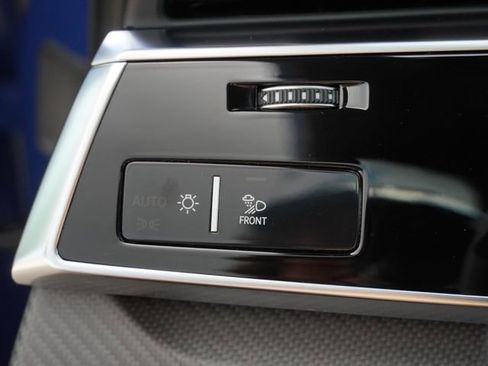 Used 2025 Audi SQ7 Prestige AWD/4WD image 22