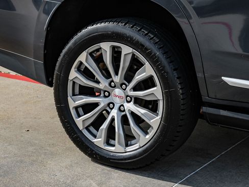 Used 2021 GMC Yukon Denali w/ Denali Premium Package image 58