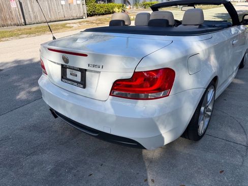 Used 2012 BMW 135i Convertible image 16