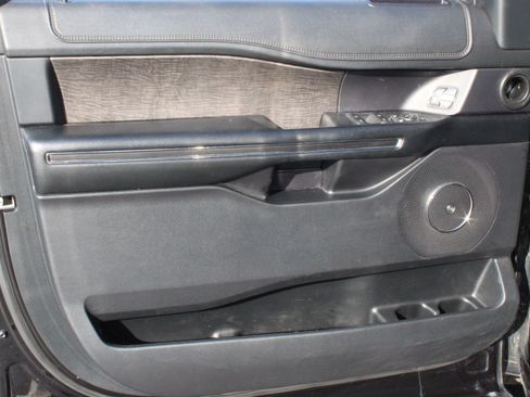 Used 2021 Ford Expedition Limited AWD/4WD image 13