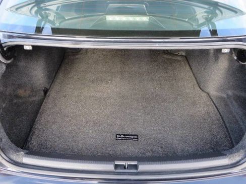 Used 2017 Volkswagen Passat 1.8T SE image 11