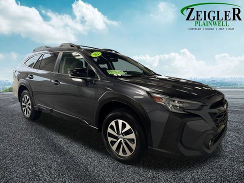 Used 2023 Subaru Outback Premium AWD/4WD image 7